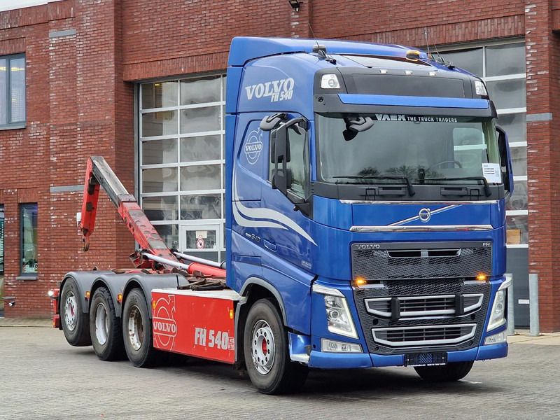 Volvo FH 13.540 Globetrotter 8x4*4 - HIAB Hook 22T - Full air - Work remote - Camião polibenne: foto 2 Volvo FH 13.540 Globetrotter 8x4*4 - HIAB Hook 22T - Full air - Work remote - Camião polibenne: foto 2