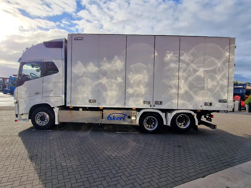 Volvo FH 16.750 Globetrotter XL 6x2 - Ekeri box with sidedoors - Retarder - 4.60 WB - Full air - Camião furgão: foto 5 Volvo FH 16.750 Globetrotter XL 6x2 - Ekeri box with sidedoors - Retarder - 4.60 WB - Full air - Camião furgão: foto 5