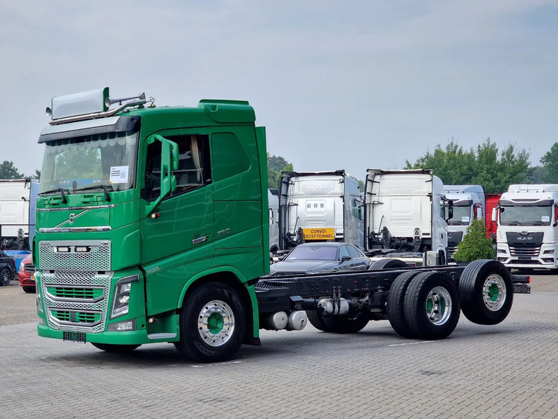 Volvo FH 16.750 Lowroof 6x2*4 - Chassis - 4.30 WB - Steering axle - Retarder - Custom interior - Camião chassi: foto 3 Volvo FH 16.750 Lowroof 6x2*4 - Chassis - 4.30 WB - Steering axle - Retarder - Custom interior - Camião chassi: foto 3