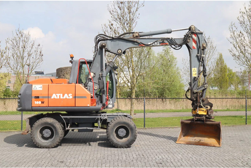 Atlas 160W | ROTOTILT | GRIPPER | BUCKET | DOZER BLADE - Escavadeira de rodas: foto 4 Atlas 160W | ROTOTILT | GRIPPER | BUCKET | DOZER BLADE - Escavadeira de rodas: foto 4