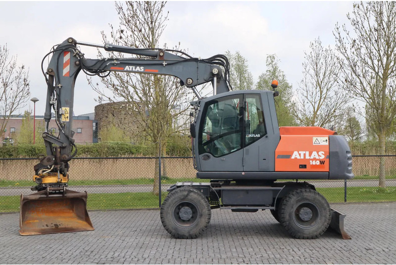 Atlas 160W | ROTOTILT | GRIPPER | BUCKET | DOZER BLADE - Escavadeira de rodas: foto 1 Atlas 160W | ROTOTILT | GRIPPER | BUCKET | DOZER BLADE - Escavadeira de rodas: foto 1