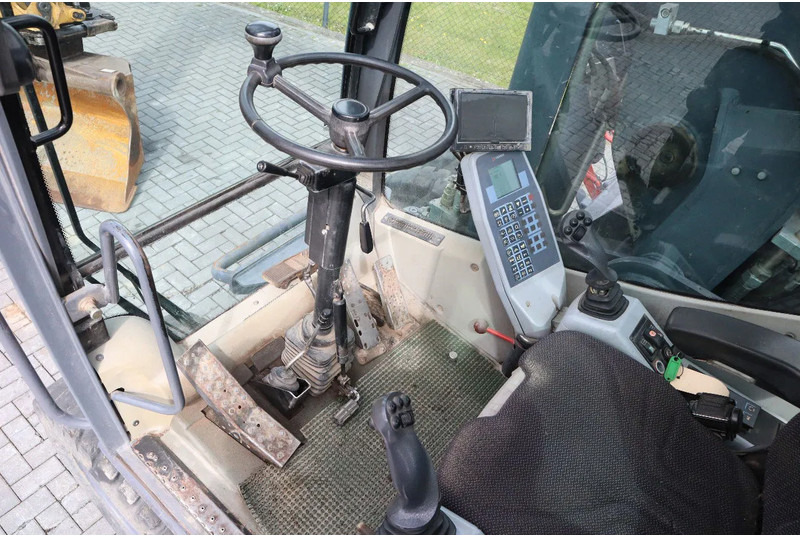 Escavadeira de rodas Atlas 160W | ROTOTILT | GRIPPER | BUCKET | DOZER BLADE: foto 18