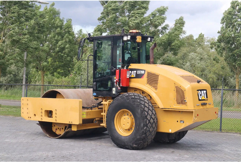 Caterpillar CS78B | TRIMBLE GPS | GOOD CONDITION - Rolo: foto 3 Caterpillar CS78B | TRIMBLE GPS | GOOD CONDITION - Rolo: foto 3