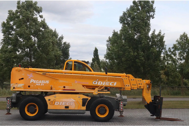 Dieci PEGASUS 45.21 | FORKS | WINCH | LOW HOURS - Empilhador telescópico: foto 4 Dieci PEGASUS 45.21 | FORKS | WINCH | LOW HOURS - Empilhador telescópico: foto 4