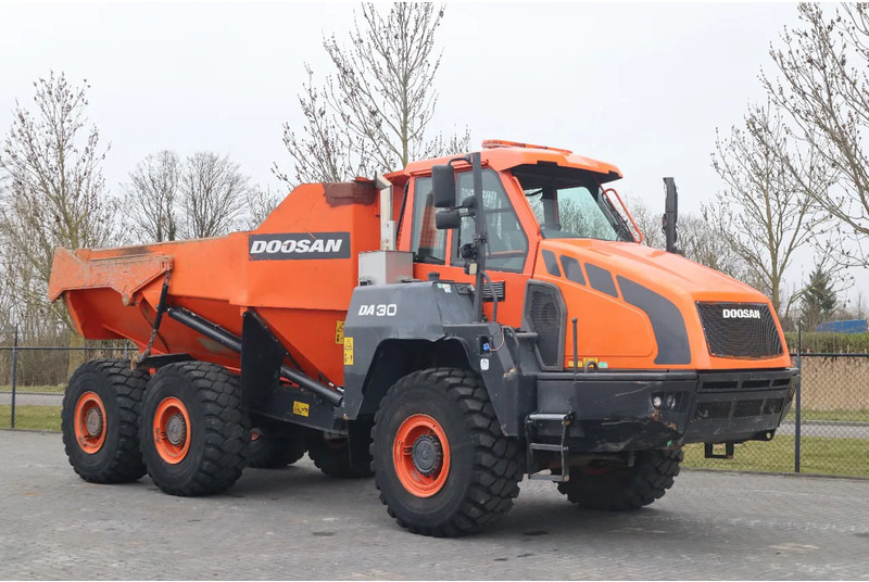 Doosan DA 30 | TAILGATE | AIRCO | GOOD CONDITION - Caminhão articulado: foto 5 Doosan DA 30 | TAILGATE | AIRCO | GOOD CONDITION - Caminhão articulado: foto 5