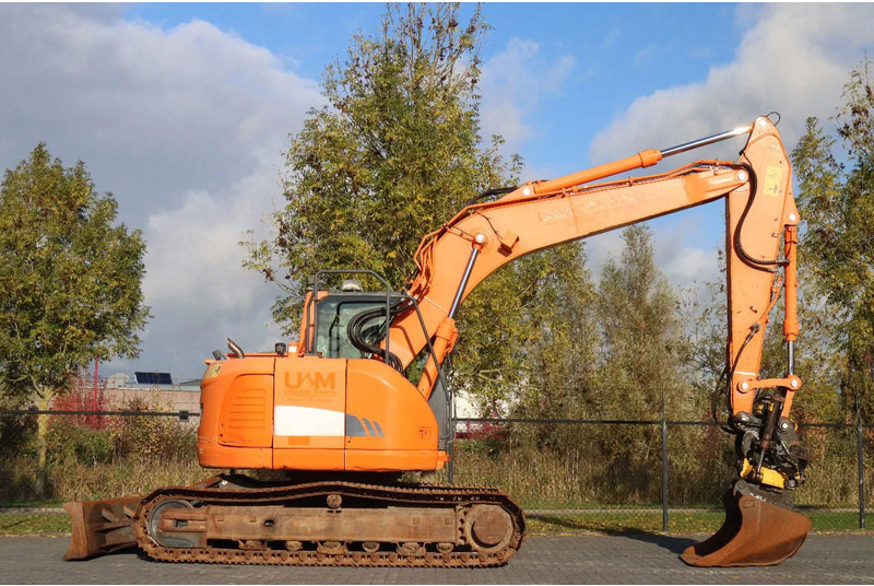 Doosan DX140LCR-3 | DX 140 LCR-3 | TILT ROTATOR | BUCKET | DOZERBLADE - Escavadora de rastos: foto 4 Doosan DX140LCR-3 | DX 140 LCR-3 | TILT ROTATOR | BUCKET | DOZERBLADE - Escavadora de rastos: foto 4