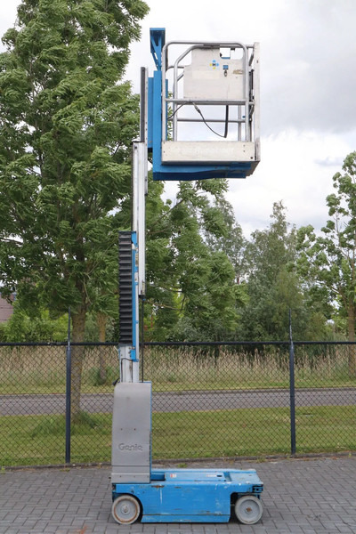 Genie GR-12 | 5.45 METER | 227 KG | MULTIPLE UNITS - Plataforma telescópica: foto 4 Genie GR-12 | 5.45 METER | 227 KG | MULTIPLE UNITS - Plataforma telescópica: foto 4