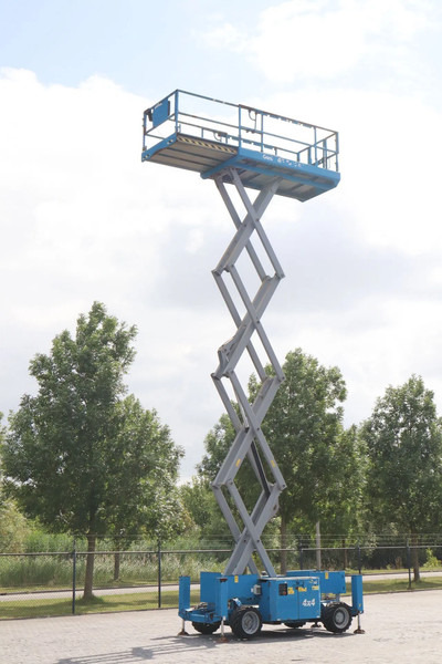 Plataforma de Tijera/ Plataforma de tesoura Genie GS-3369 RT | 12 METER | 454 kg: foto 9