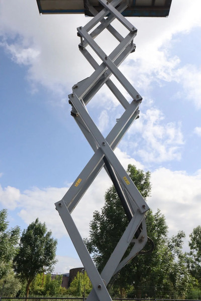 Plataforma de Tijera/ Plataforma de tesoura Genie GS-3369 RT | 12 METER | 454 kg: foto 10