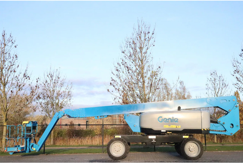 Genie S-80 J | 26.5 METER | 300 KG | LOW HOURS - Plataforma articulada: foto 1 Genie S-80 J | 26.5 METER | 300 KG | LOW HOURS - Plataforma articulada: foto 1