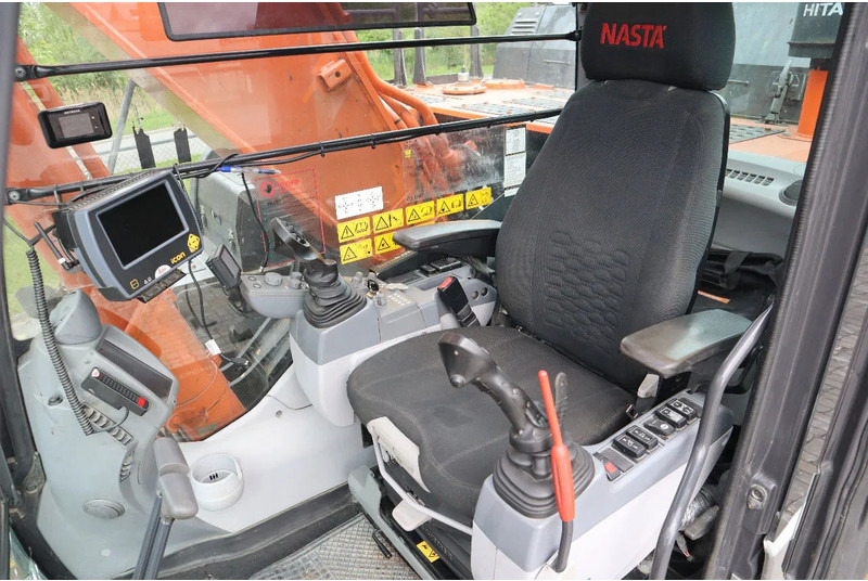 Escavadora de rastos Hitachi ZX300 LC-6 | ROTOTILT | BUCKET | GPS: foto 16