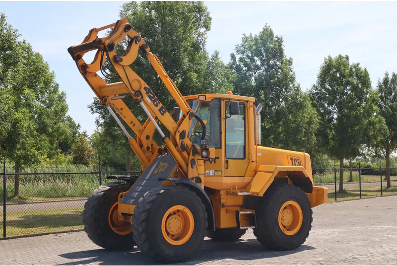 JCB 426 B | 35 KM/H | ONLY 9800 HOURS | FIRST OWNER | DUTCH MACHINE - Pá carregadora de rodas: foto 4 JCB 426 B | 35 KM/H | ONLY 9800 HOURS | FIRST OWNER | DUTCH MACHINE - Pá carregadora de rodas: foto 4