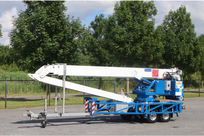 Klaas K17/24 TSHR | 24 METER | 800 KG | TRAILER CRANE | DACHDECKER - Grua de estaleiro: foto 2 Klaas K17/24 TSHR | 24 METER | 800 KG | TRAILER CRANE | DACHDECKER - Grua de estaleiro: foto 2