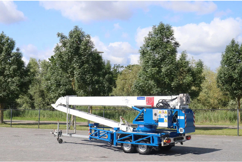 Klaas K17/24 TSHR | 24 METER | 800 KG | TRAILER CRANE | DACHDECKER - Grua de estaleiro: foto 3 Klaas K17/24 TSHR | 24 METER | 800 KG | TRAILER CRANE | DACHDECKER - Grua de estaleiro: foto 3