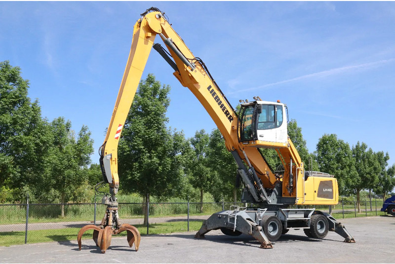 Liebherr LH 40 M LITRONIC | GRAB | QUICK COUPLER | 16 METER - Manipulador de material: foto 2 Liebherr LH 40 M LITRONIC | GRAB | QUICK COUPLER | 16 METER - Manipulador de material: foto 2