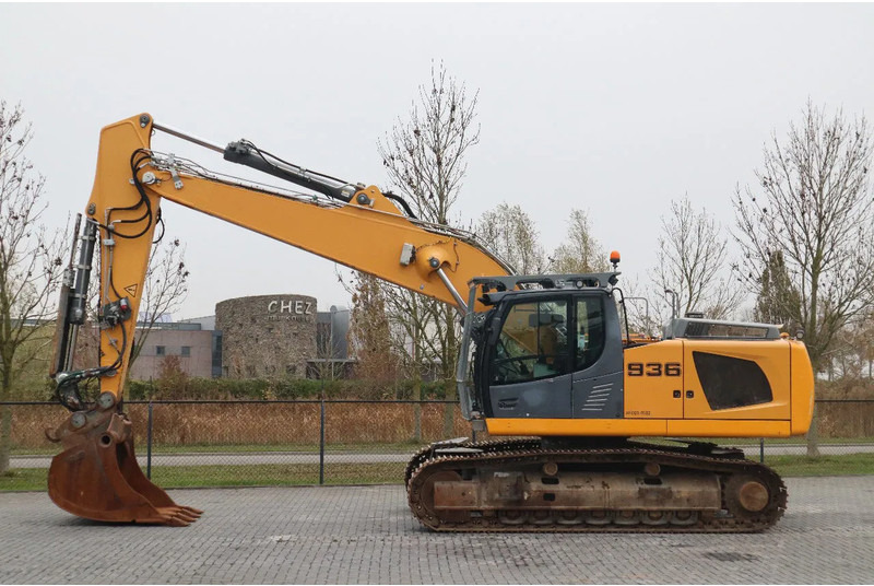 Liebherr R936 NLC | STRAIGHT BOOM | MAGNET GEN | OILQUICK - Escavadeira de demolição: foto 1 Liebherr R936 NLC | STRAIGHT BOOM | MAGNET GEN | OILQUICK - Escavadeira de demolição: foto 1