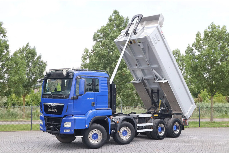 MAN TGS 35.500 | FULL STEEL | BIG AXLES | RETARDER | EURO 6 - Camião basculante: foto 1 MAN TGS 35.500 | FULL STEEL | BIG AXLES | RETARDER | EURO 6 - Camião basculante: foto 1