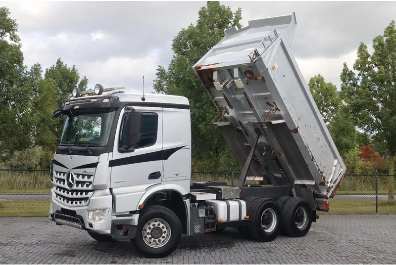 Mercedes-Benz Arocs 2651 | 6X4 | RETARDER | BIG AXLES | EURO 6 - Camião basculante: foto 1 Mercedes-Benz Arocs 2651 | 6X4 | RETARDER | BIG AXLES | EURO 6 - Camião basculante: foto 1