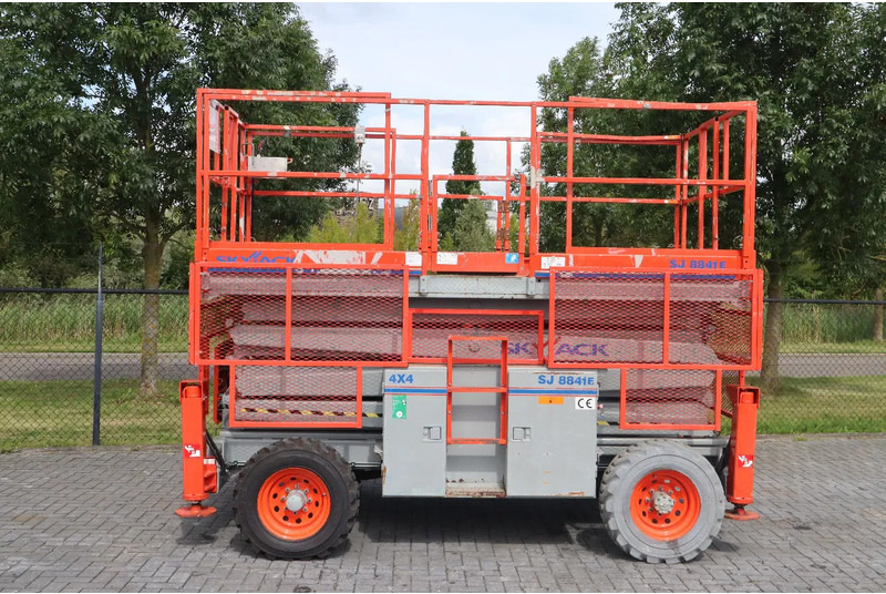 Skyjack SJ8841 E | 14.5 METER | 681 KG - Plataforma de Tijera/ Plataforma de tesoura: foto 1 Skyjack SJ8841 E | 14.5 METER | 681 KG - Plataforma de Tijera/ Plataforma de tesoura: foto 1
