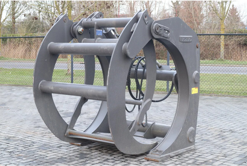 Volvo 80834 | 1.8 M2 | L60/L70/L90 | LOG GRAPPLE | HOLZGREIFER | WOOD CLAMP - Reboque florestal: foto 1 Volvo 80834 | 1.8 M2 | L60/L70/L90 | LOG GRAPPLE | HOLZGREIFER | WOOD CLAMP - Reboque florestal: foto 1