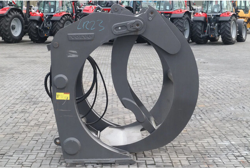 Volvo 80834 | 1.8 M2 | L60/L70/L90 | LOG GRAPPLE | HOLZGREIFER | WOOD CLAMP - Reboque florestal: foto 4 Volvo 80834 | 1.8 M2 | L60/L70/L90 | LOG GRAPPLE | HOLZGREIFER | WOOD CLAMP - Reboque florestal: foto 4