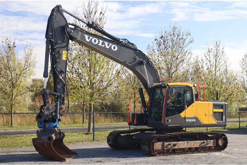 Volvo EC200EL | EC 200 EL | TILT ROTATOR | 3D GPS | BUCKET - Escavadora de rastos: foto 2 Volvo EC200EL | EC 200 EL | TILT ROTATOR | 3D GPS | BUCKET - Escavadora de rastos: foto 2