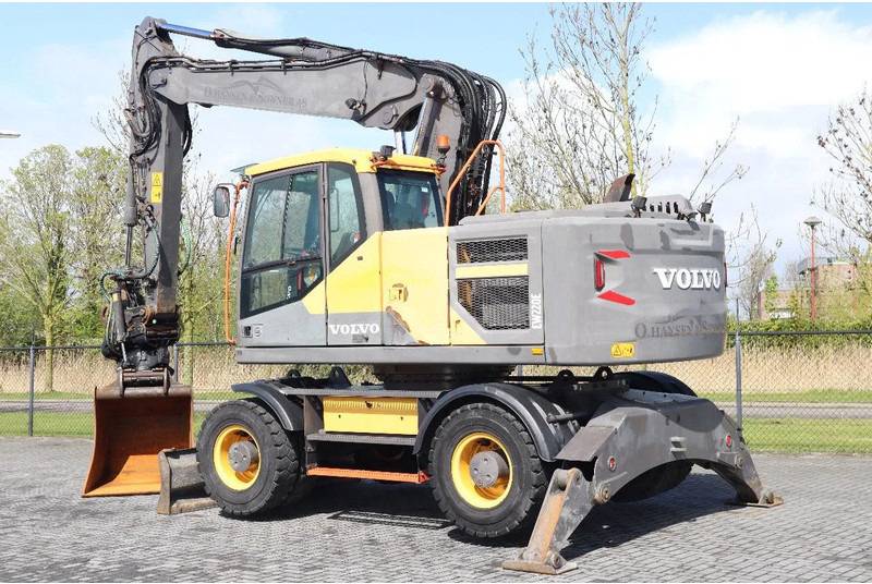 Volvo EW 220 E | TILTROTATOR | BUCKET | 2-PIECE | BSS - Escavadeira de rodas: foto 3 Volvo EW 220 E | TILTROTATOR | BUCKET | 2-PIECE | BSS - Escavadeira de rodas: foto 3