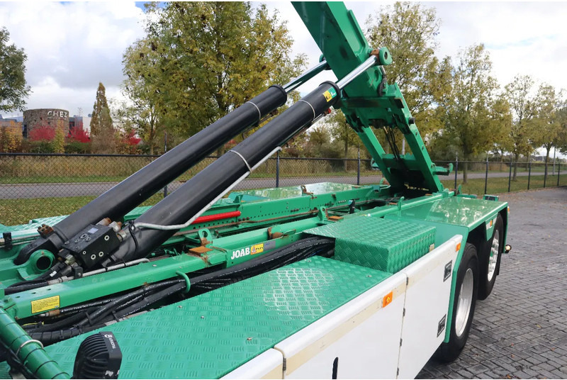 Camião polibenne Volvo FH 16.750 | 6X2*4 | RETARDER | STEERING AXLE | JOAB HOOK | EURO 6: foto 7 Camião polibenne Volvo FH 16.750 | 6X2*4 | RETARDER | STEERING AXLE | JOAB HOOK | EURO 6: foto 7