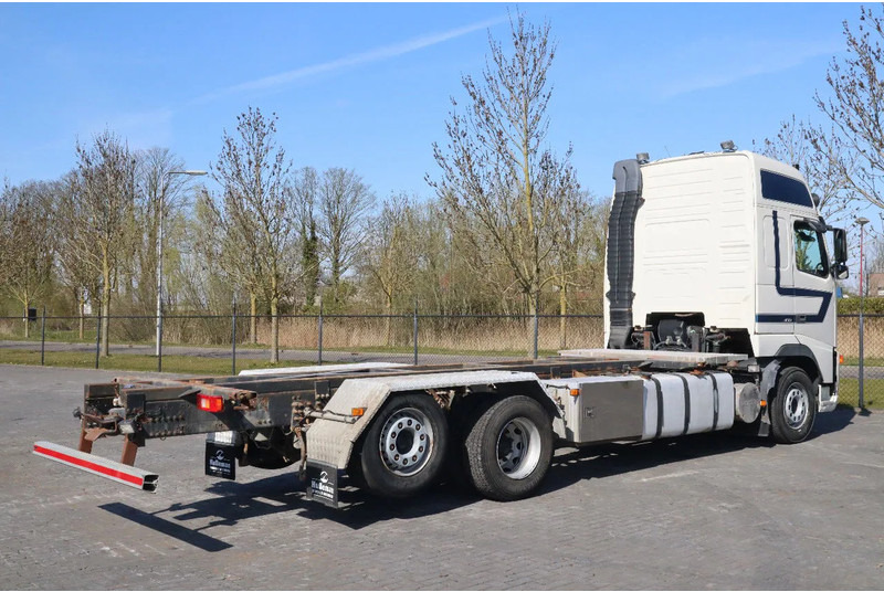 Volvo FH 460 | 6X2 | MANUAL | BDF | RETARDER | EURO 3 - Camião chassi: foto 5 Volvo FH 460 | 6X2 | MANUAL | BDF | RETARDER | EURO 3 - Camião chassi: foto 5