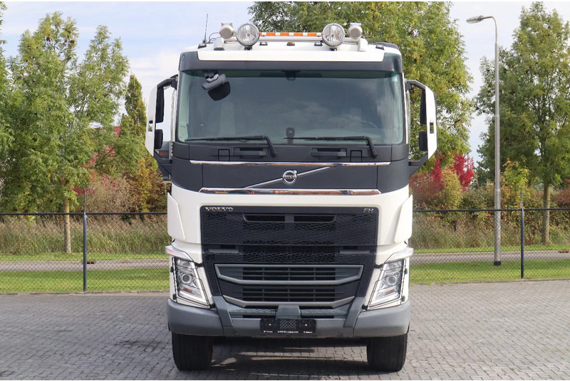 Volvo FH 540 | 8X4 | TANDEMLIFT | RETARDER | BIG AXLES | EURO 6 - Camião basculante: foto 2 Volvo FH 540 | 8X4 | TANDEMLIFT | RETARDER | BIG AXLES | EURO 6 - Camião basculante: foto 2