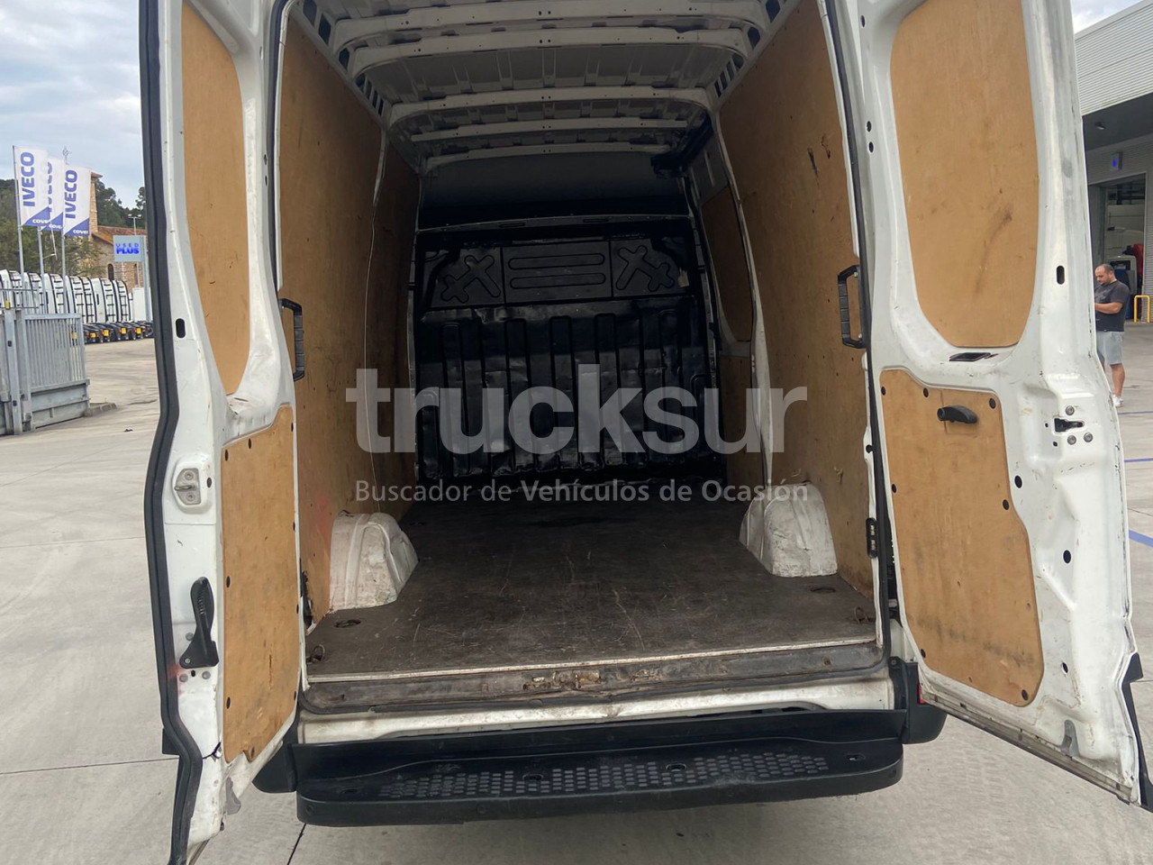 Carrinha de contentor IVECO 35S14 12M3: foto 7