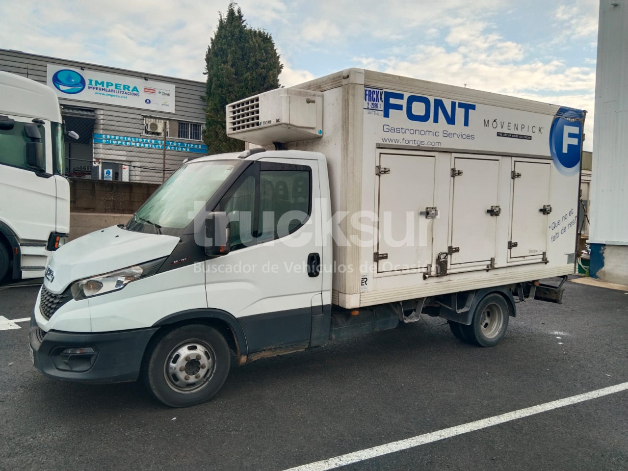 IVECO DAILY 35C16 FRC-X THK - Carrinha de contentor: foto 2 IVECO DAILY 35C16 FRC-X THK - Carrinha de contentor: foto 2