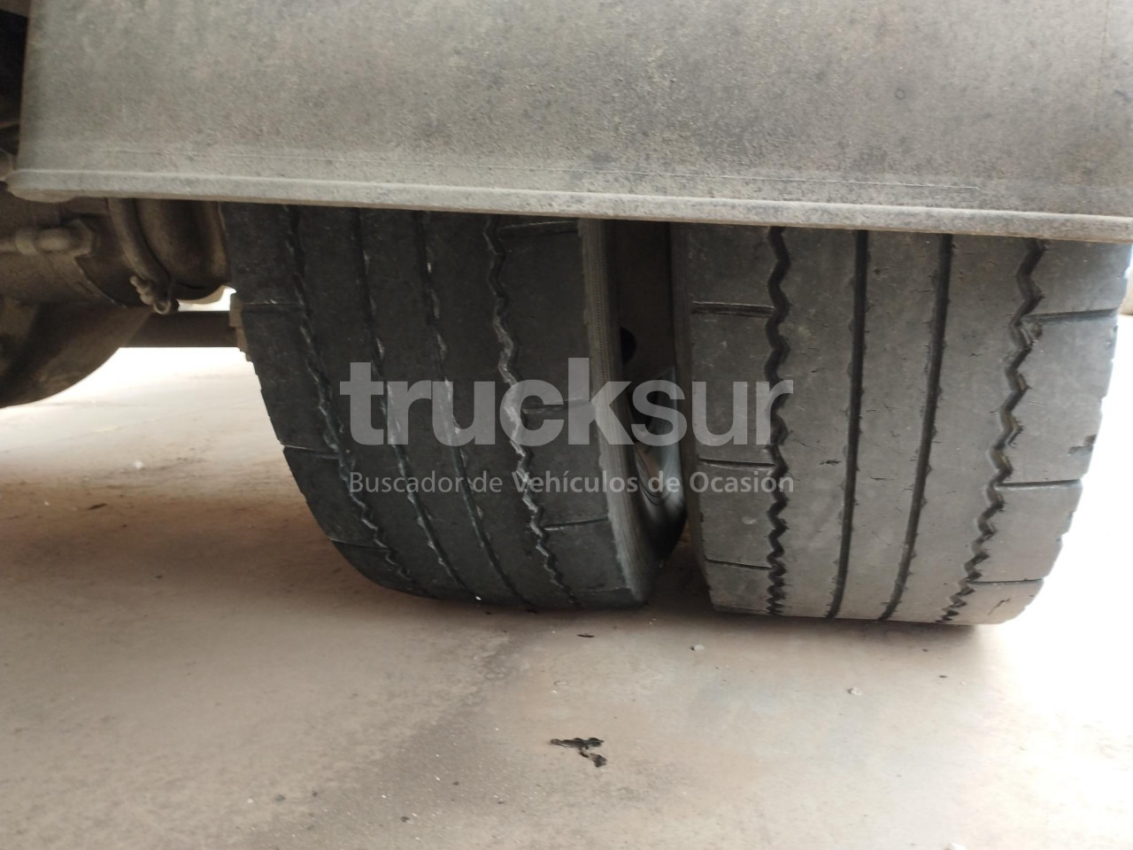 Camião de lona RENAULT 270 16C: foto 12 Camião de lona RENAULT 270 16C: foto 12