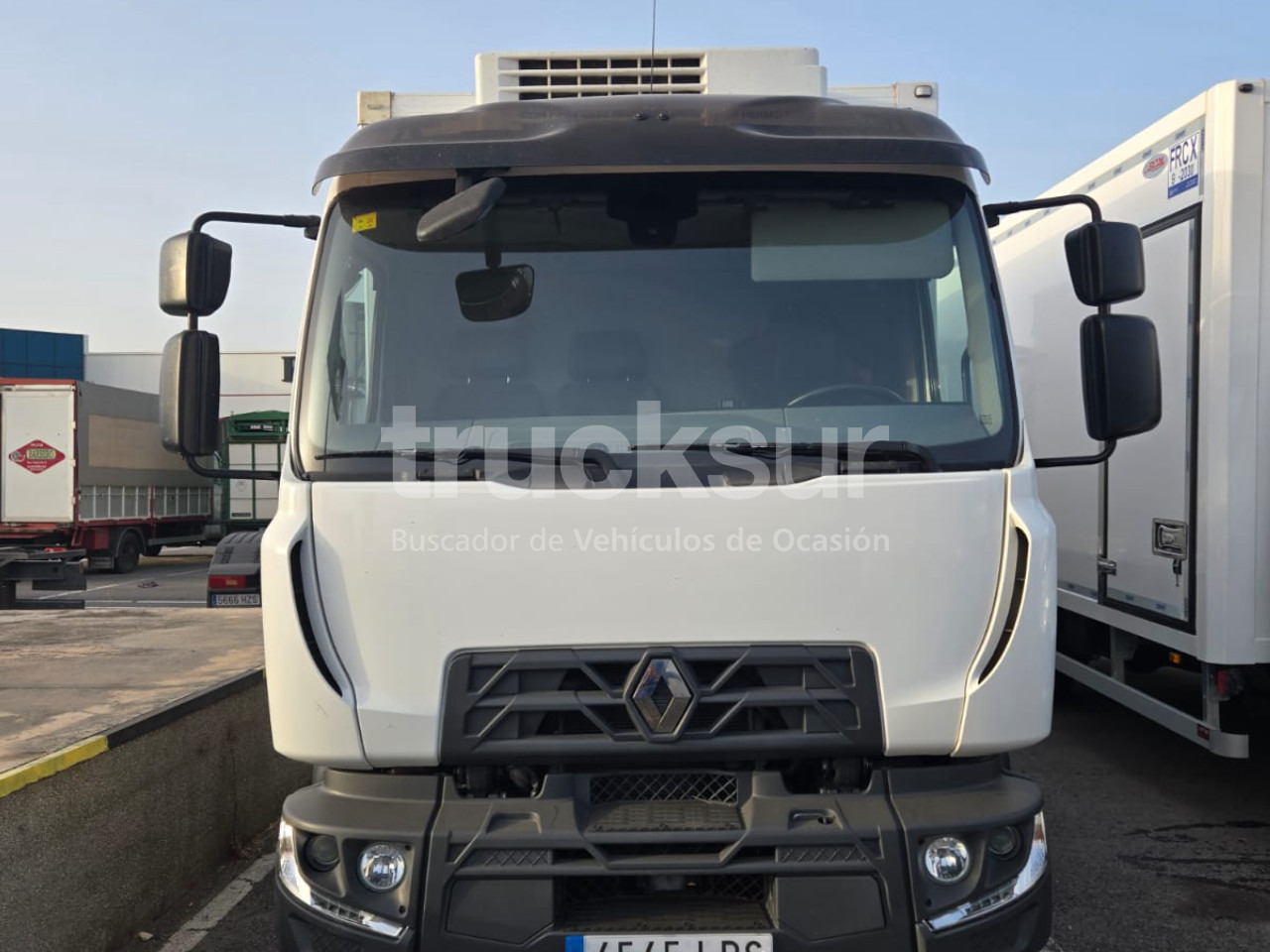 RENAULT D 12.240 FRC-X - Camião furgão: foto 2 RENAULT D 12.240 FRC-X - Camião furgão: foto 2