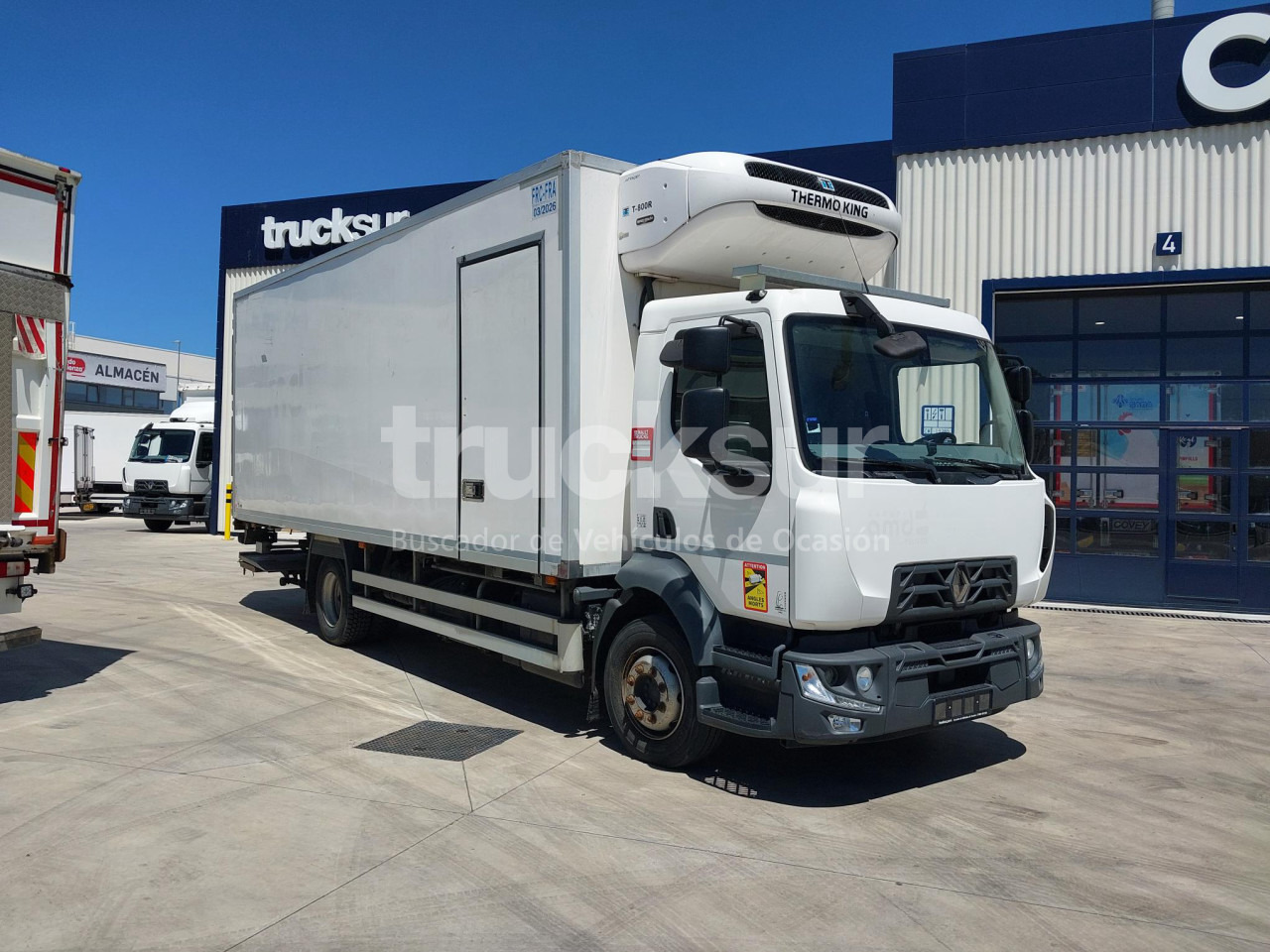 RENAULT D13.240 - Camião frigorífico: foto 2 RENAULT D13.240 - Camião frigorífico: foto 2