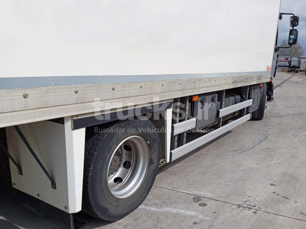 Camião furgão RENAULT D14.240: foto 8