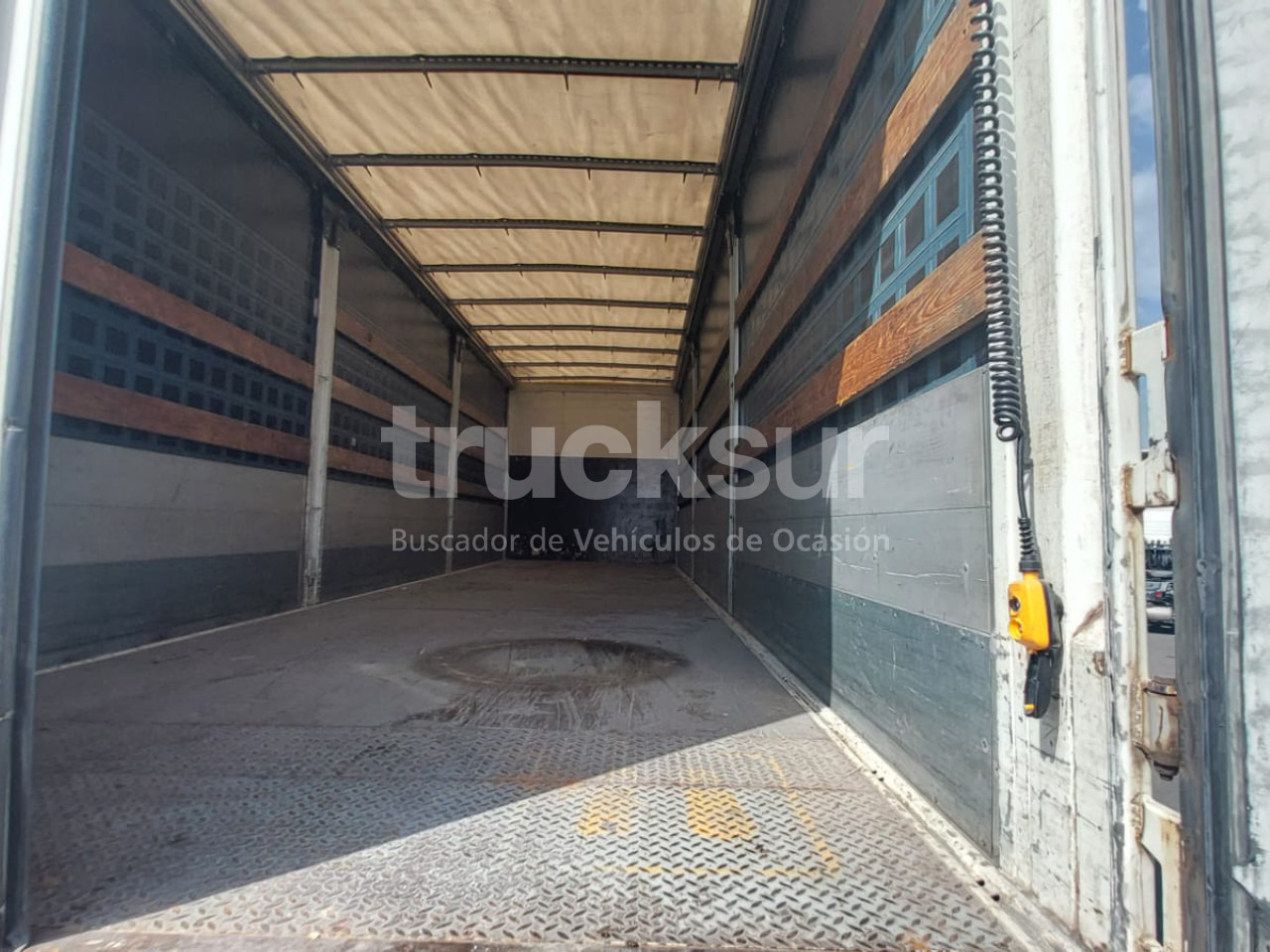 RENAULT D380.18 - Camião de lona: foto 5 RENAULT D380.18 - Camião de lona: foto 5
