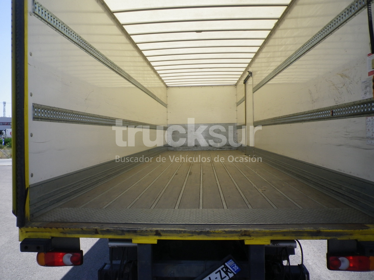 Camião furgão RENAULT D380.26  6X2*4 ejes 6x2*4: foto 7