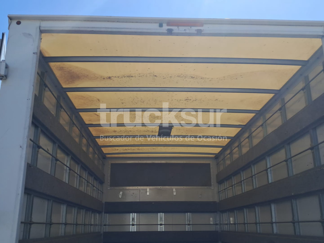 Carrinha de contentor RENAULT MASTER 130.35: foto 7