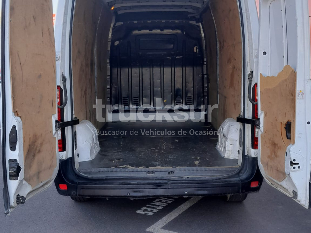 RENAULT MASTER 130.35 L3H2 E6 - Carrinha de contentor: foto 5 RENAULT MASTER 130.35 L3H2 E6 - Carrinha de contentor: foto 5