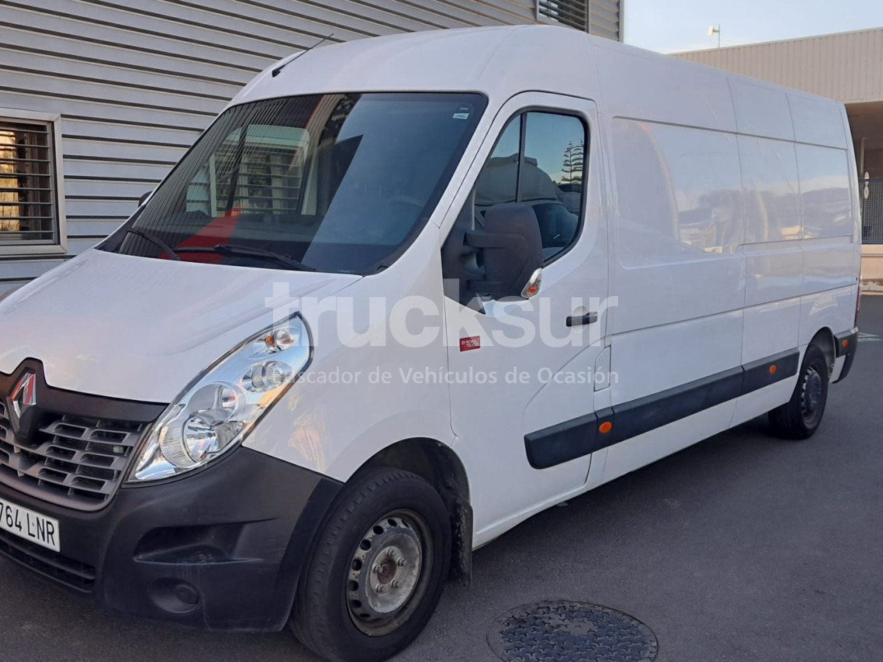 RENAULT MASTER 130.35 L3H2 E6 - Carrinha de contentor: foto 2 RENAULT MASTER 130.35 L3H2 E6 - Carrinha de contentor: foto 2
