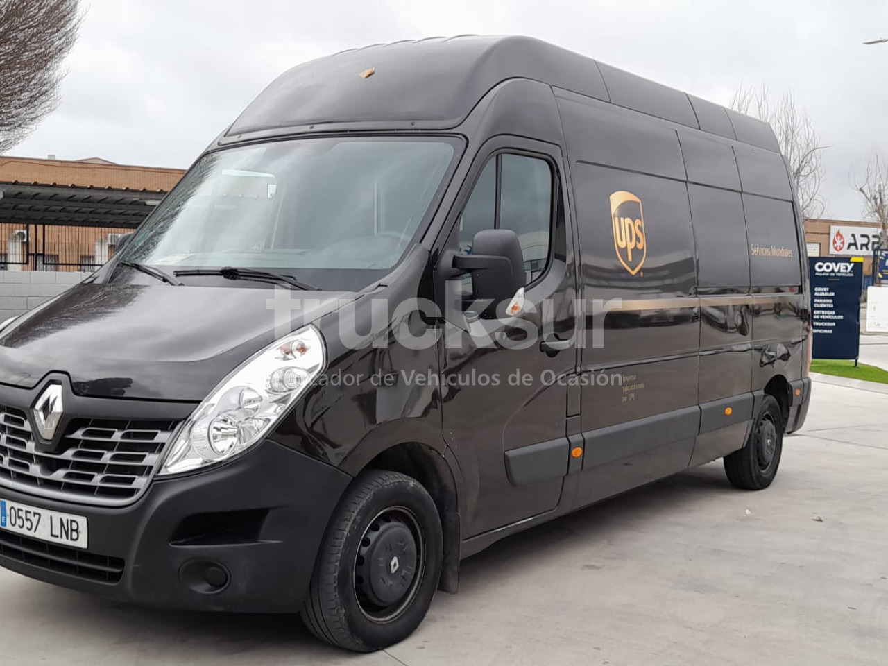RENAULT MASTER 150.35 - Carrinha de contentor: foto 1 RENAULT MASTER 150.35 - Carrinha de contentor: foto 1