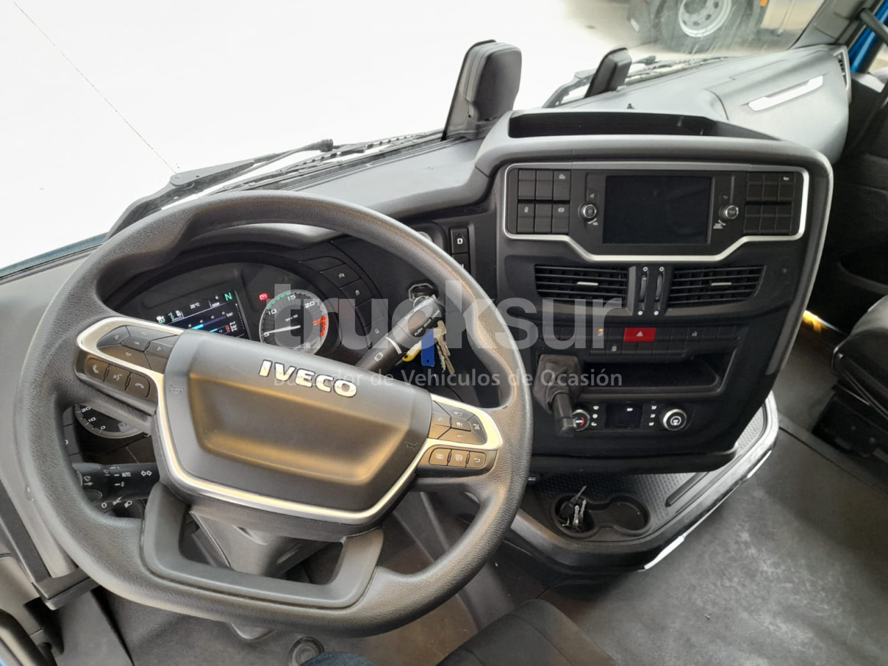 Fotografia de interior 1: Tractor IVECO S-WAY AS440S46T/P
