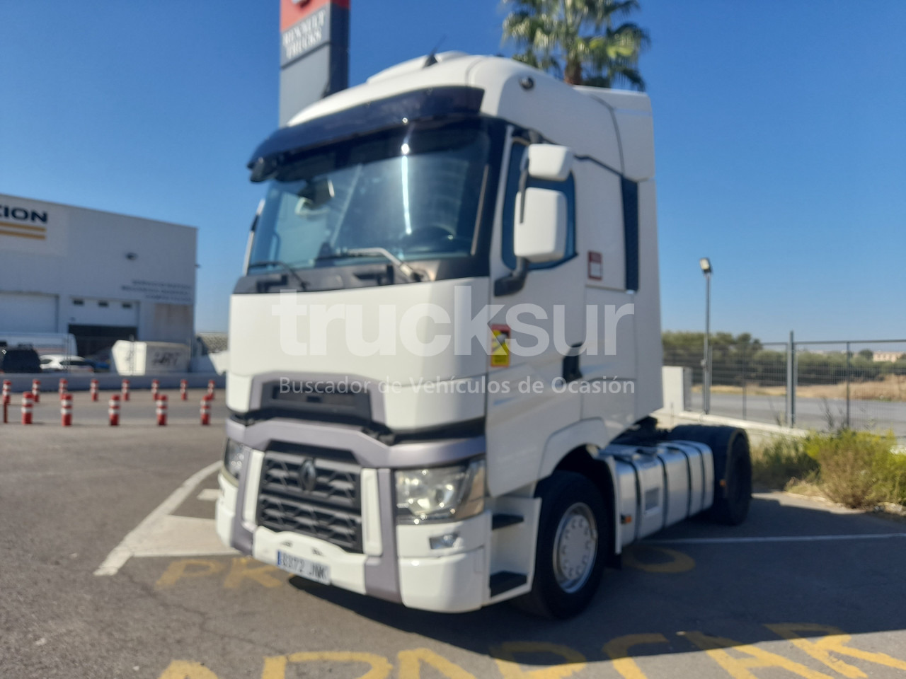 RENAULT T520 HIGH SLEEPER CAB - Tractor: foto 1 RENAULT T520 HIGH SLEEPER CAB - Tractor: foto 1