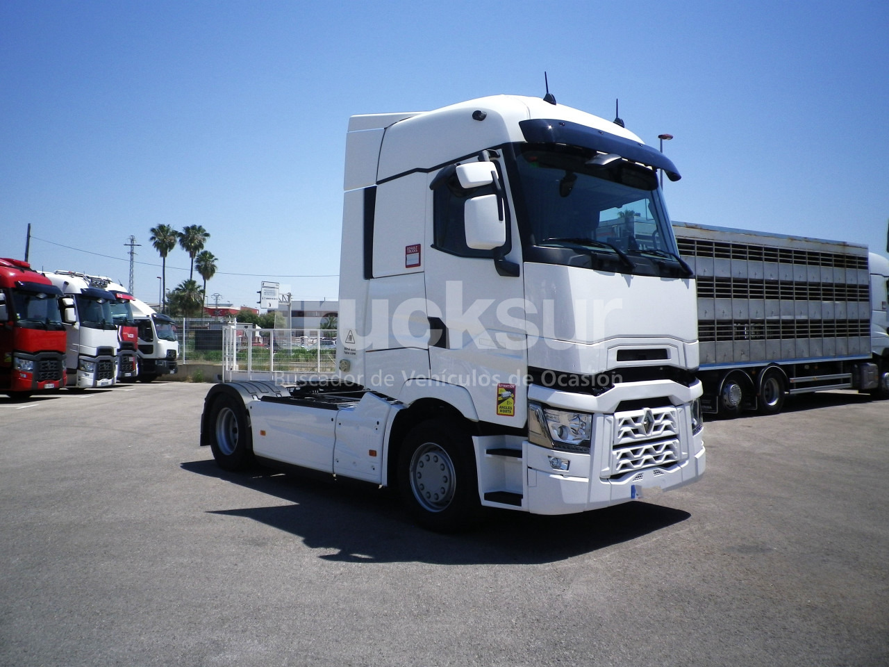 RENAULT T520 HIGH SLEEPER CAB - Tractor: foto 3 RENAULT T520 HIGH SLEEPER CAB - Tractor: foto 3