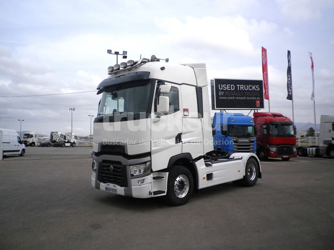 RENAULT T520 HIGH SLEEPER CAB - Tractor: foto 1 RENAULT T520 HIGH SLEEPER CAB - Tractor: foto 1