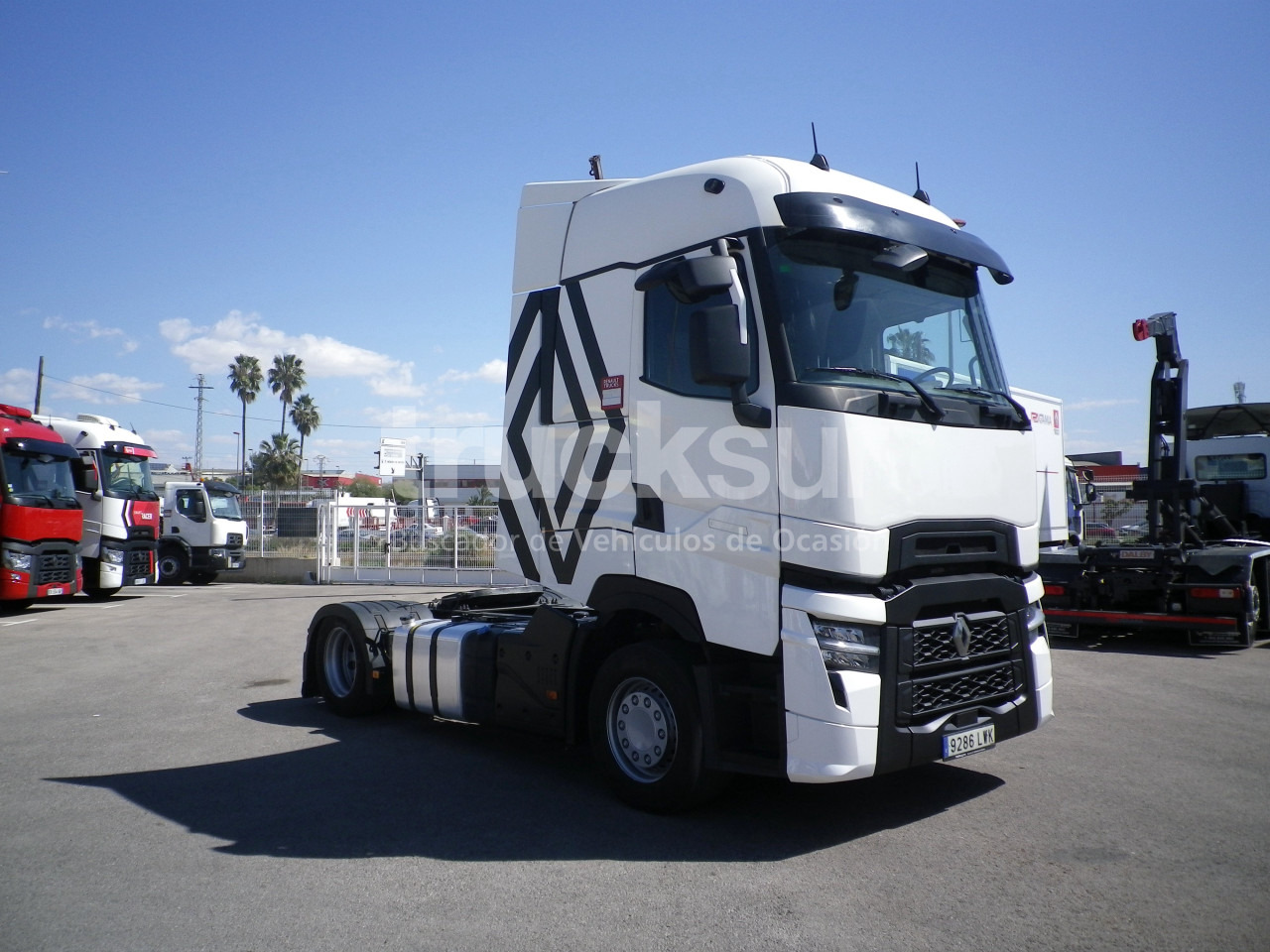 RENAULT T520 HIGH SLEEPER CAB LOW - Tractor: foto 3 RENAULT T520 HIGH SLEEPER CAB LOW - Tractor: foto 3