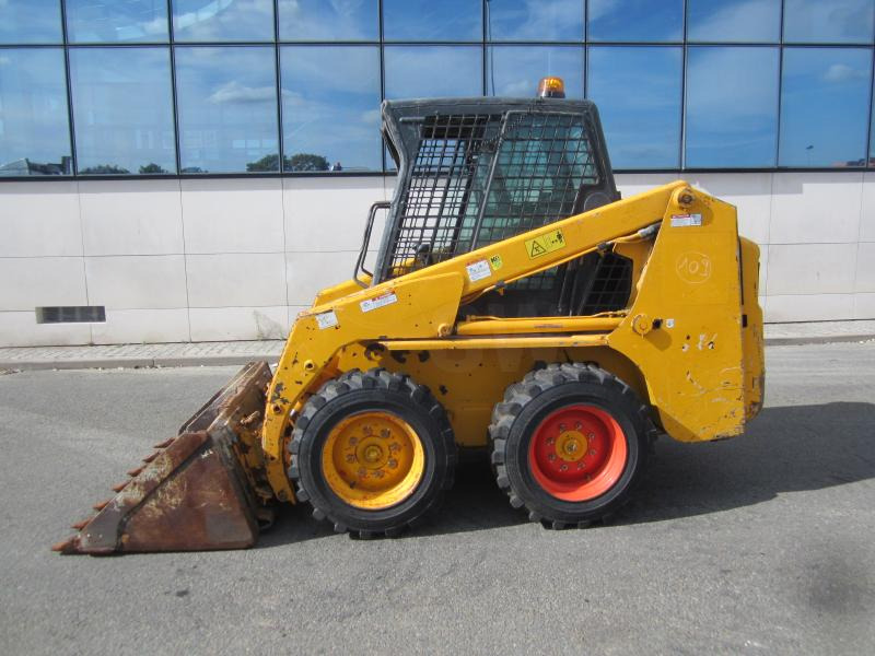 Bobcat S130 - Mini pá carregadora: foto 1 Bobcat S130 - Mini pá carregadora: foto 1