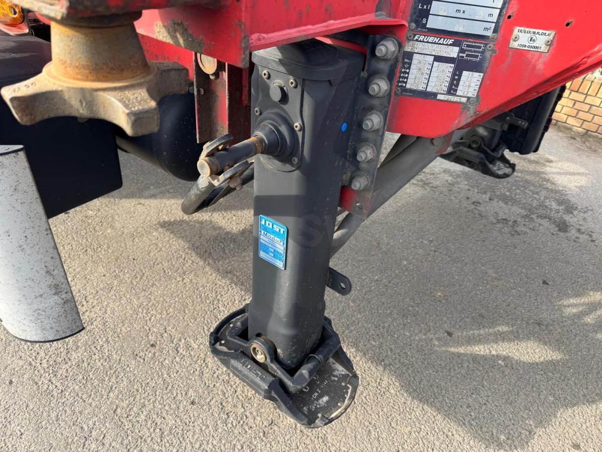 Fruehauf  - Semi-reboque transportador de contêineres/ Caixa móvel: foto 5 Fruehauf  - Semi-reboque transportador de contêineres/ Caixa móvel: foto 5