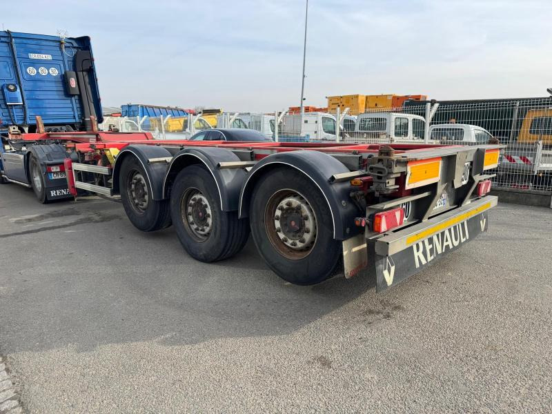 Fruehauf  - Semi-reboque transportador de contêineres/ Caixa móvel: foto 1 Fruehauf  - Semi-reboque transportador de contêineres/ Caixa móvel: foto 1
